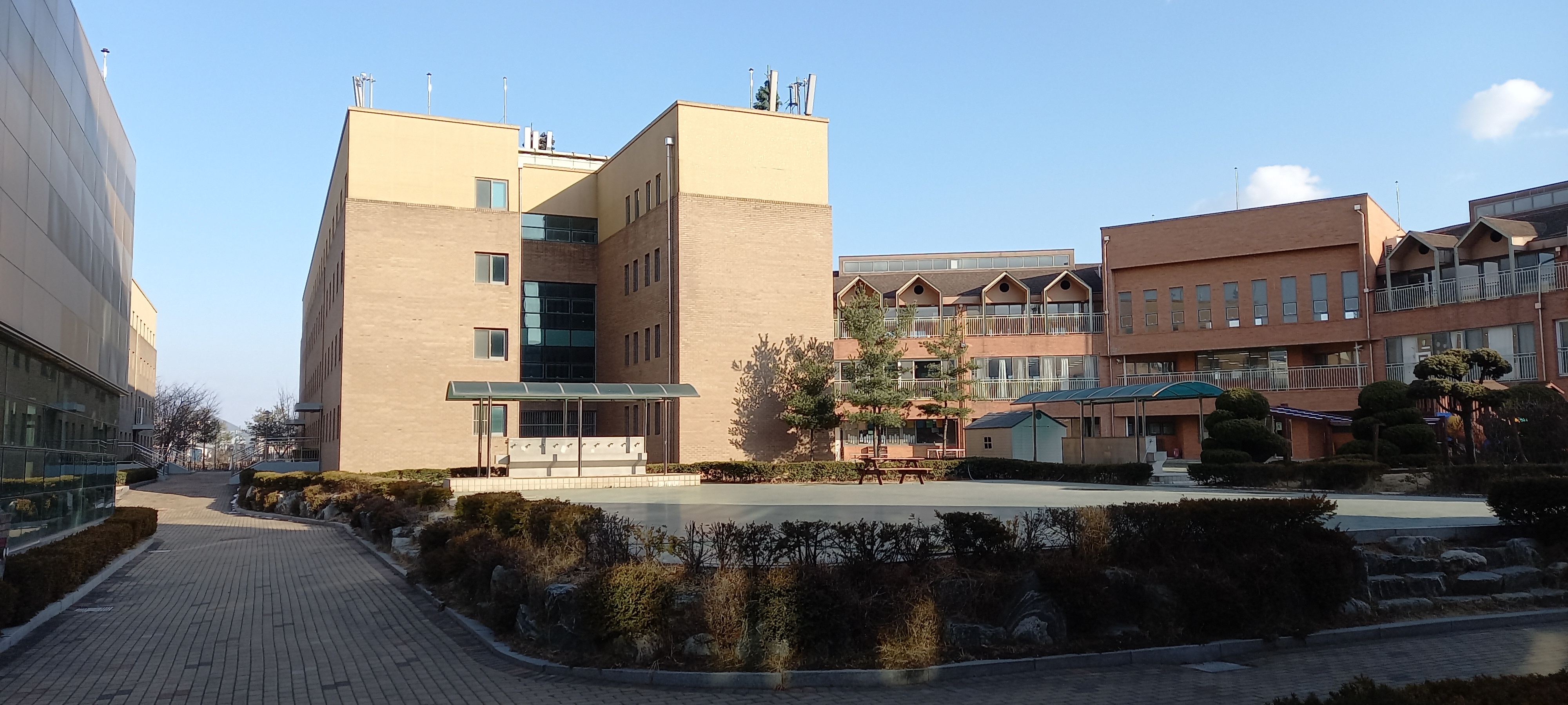 First bell at CDS · 2022